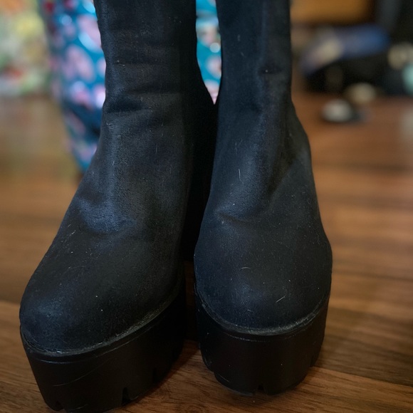 Ankle high boots platform - Picture 2 of 2